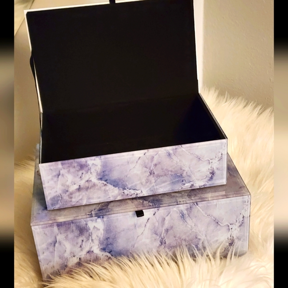 2Pc Shades of Purple Glass Box Set-New without Tags)